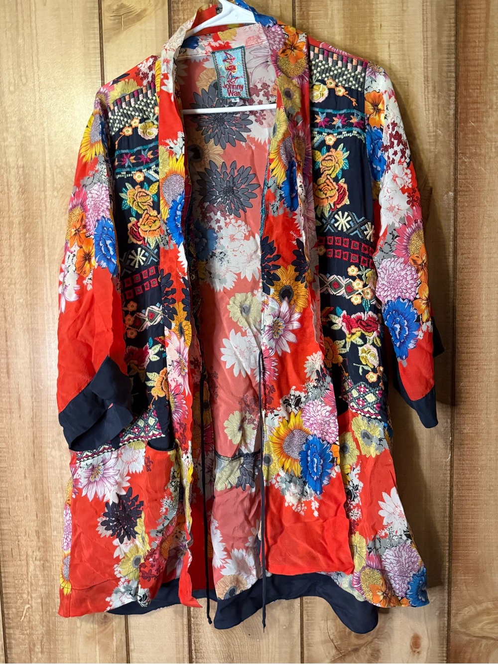 Johnny Was Mishka Rose
Embroidery Silk Kimono Jacket $288 Retail - Picture 3 of 14